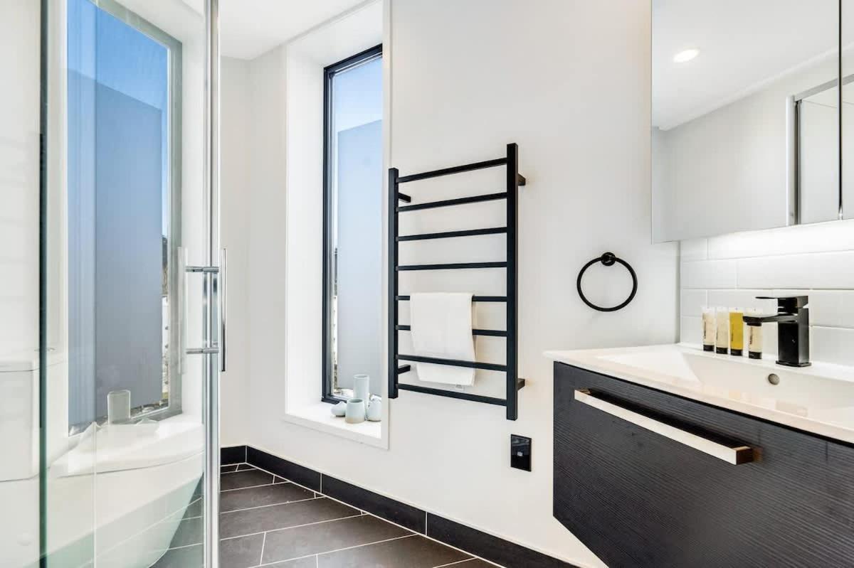 One-bed Urban Escape With Pool Gym & Sauna * Auckland